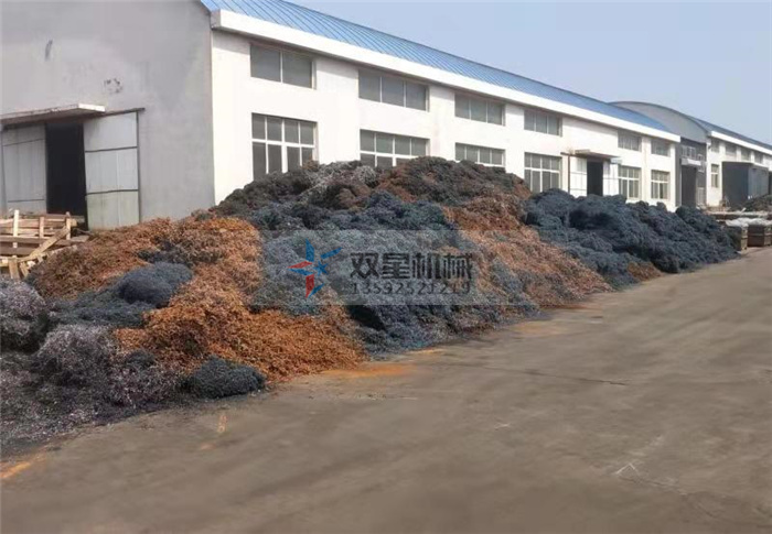 废铁屑蜜桃成人精品一区二区三区现场实拍